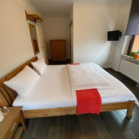 Siebenschlaefer Hof Hotell Strassbessenbach Rum bild